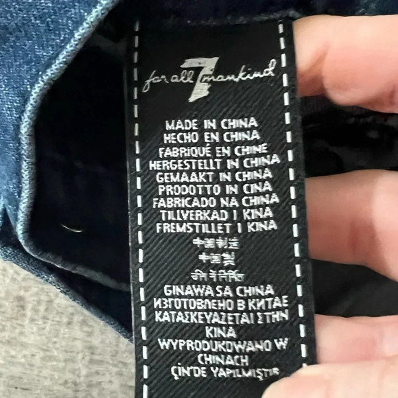 7 For All Mankind Women's Cutoff Denim Jean Shorts Size 28 Ruffle Pockets - Picture 6 of 8